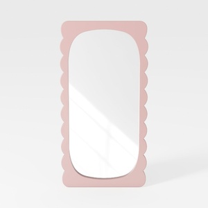 mirror-Bestie Tea Break