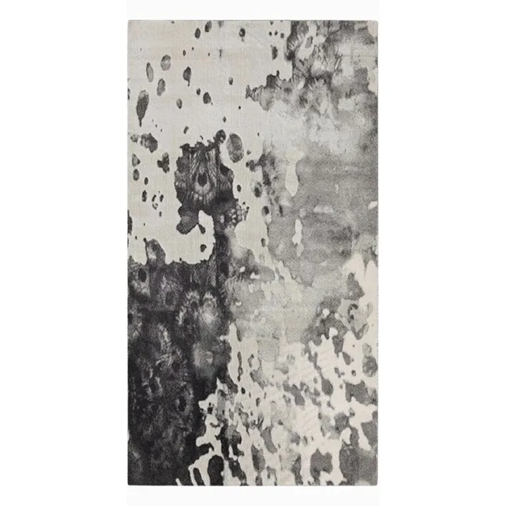 Wall-to-wall Carpet 172