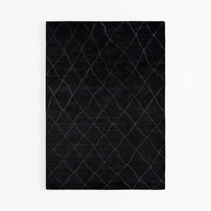 Minimalist Black Geometric Pattern Area Rug 3D Model