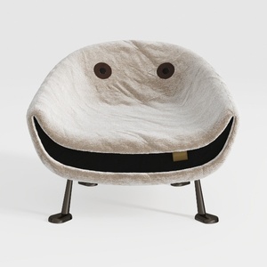 KONTE.DESIGN Poltrona girevole FLOREL in tessuto effetto bouclé bianco