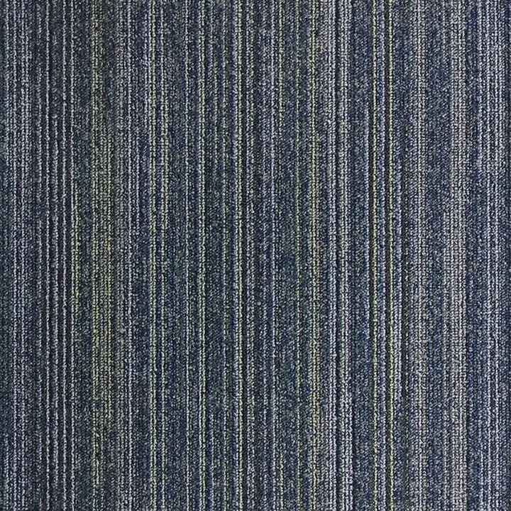 Wall-to-wall Carpet 476